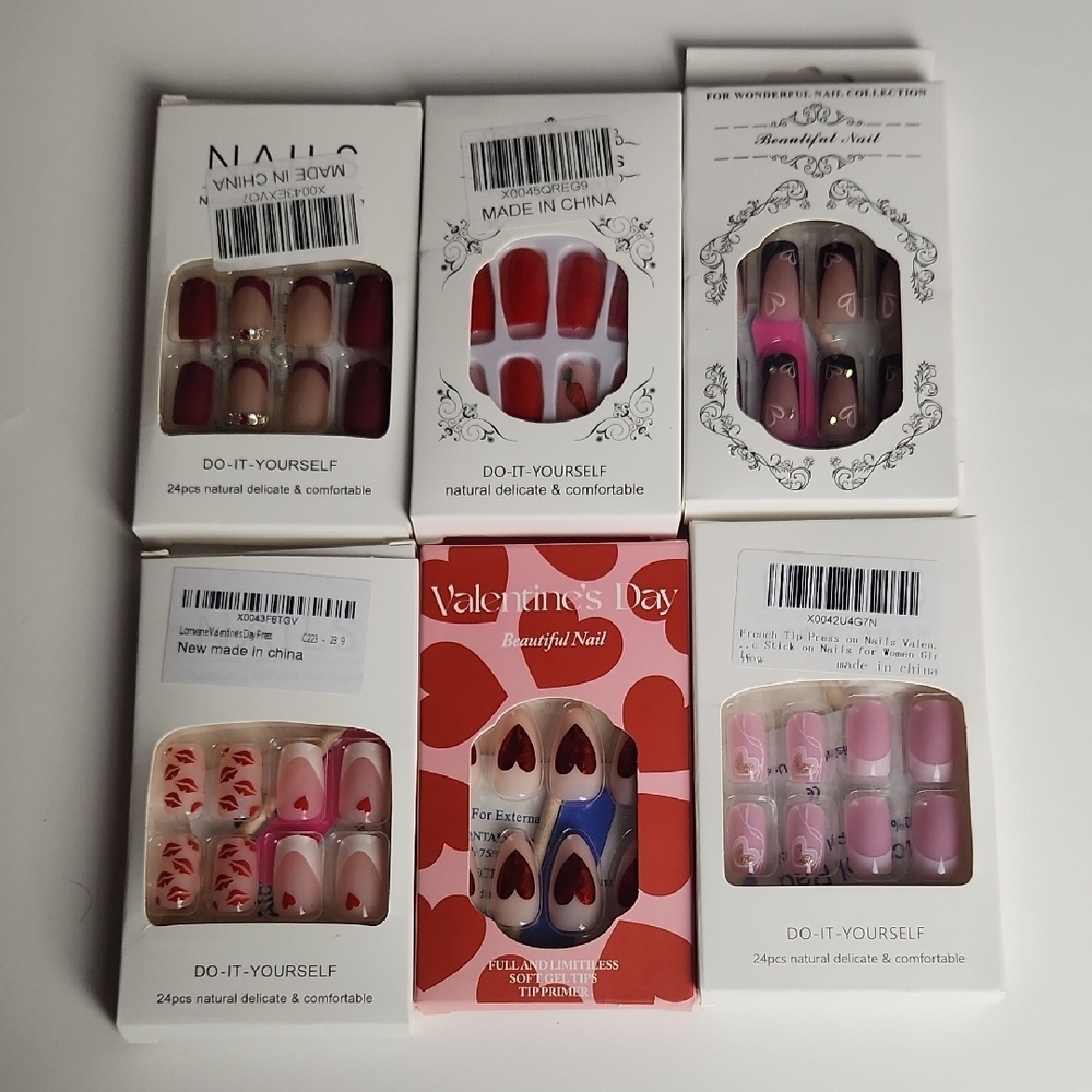 A Lot of 6 Amazon Women  Press-On Nails Set - Red, Pink, White